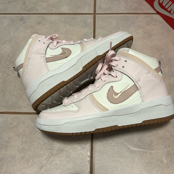 Nike Dunk High Up - Picture 1 of 9